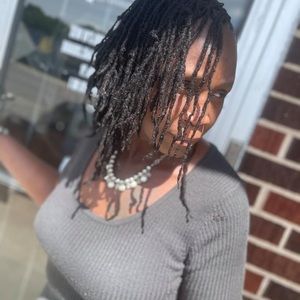 Meet your Posher, Yolanda